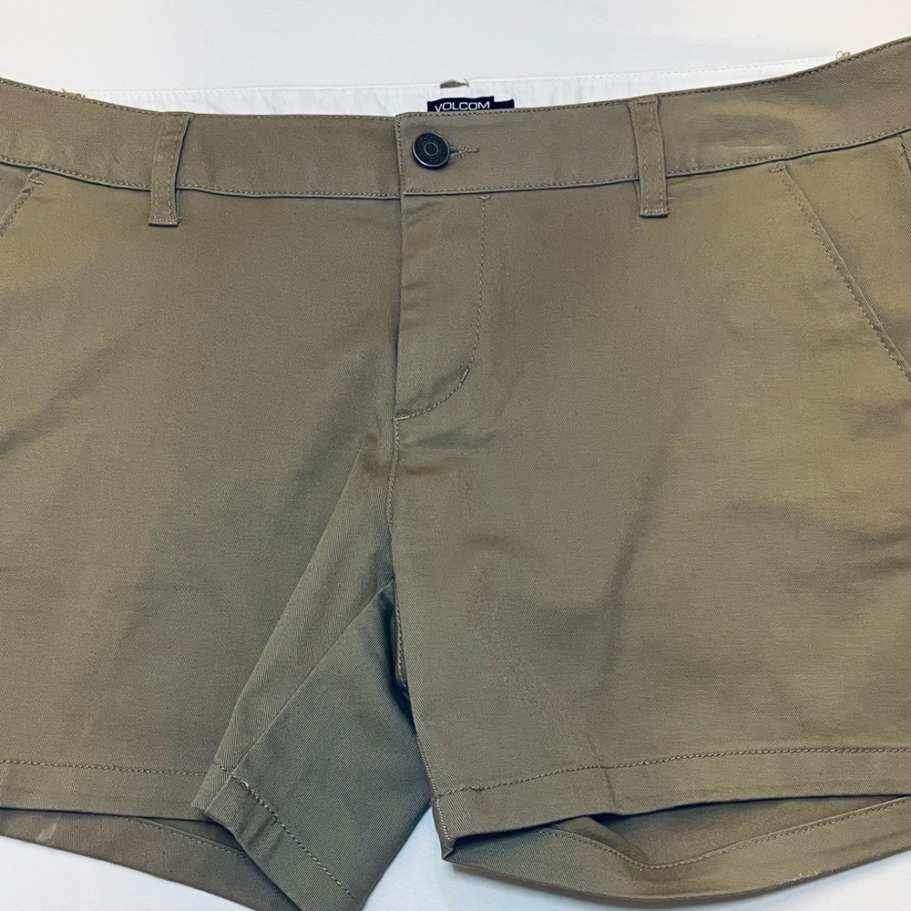 Volcom Olive Green Casual Shorts size 9 EUC